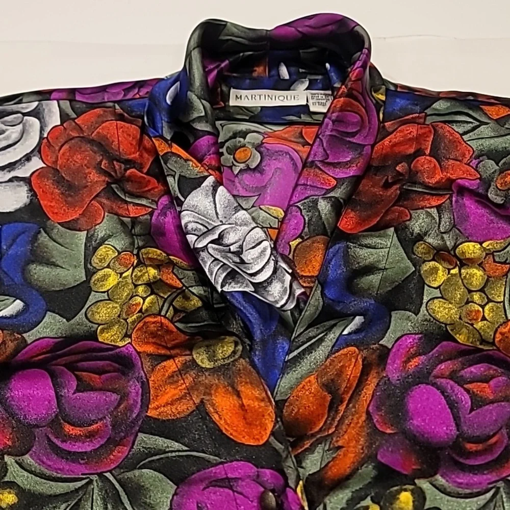 Martinique Floral Shawl Collar Pullover With Faux Button Font Gem Colors 8 - Picture 9 of 9